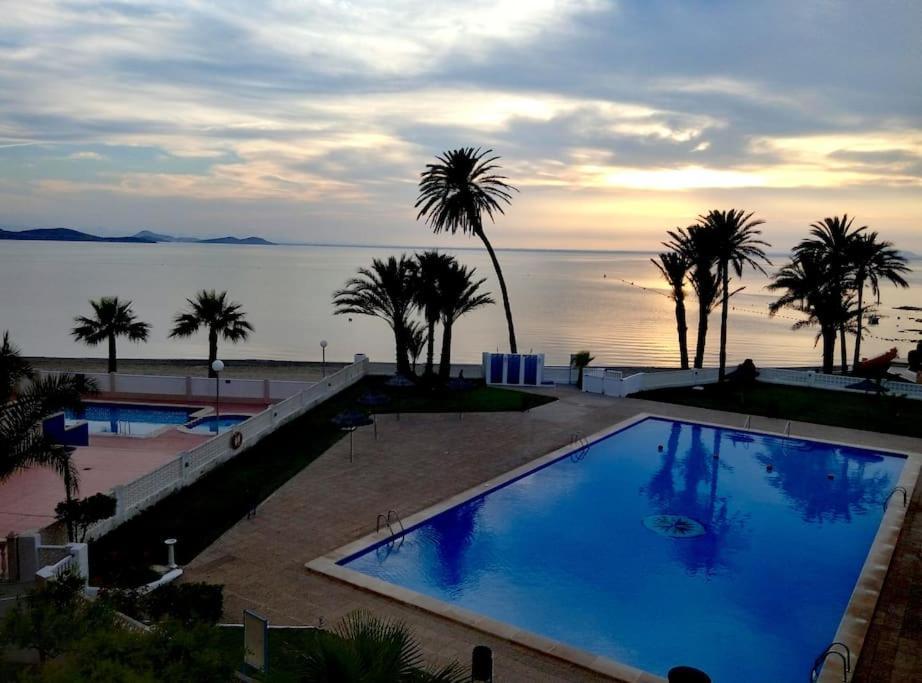 Apartamento En Primera Linea De Playa Murcia Dış mekan fotoğraf